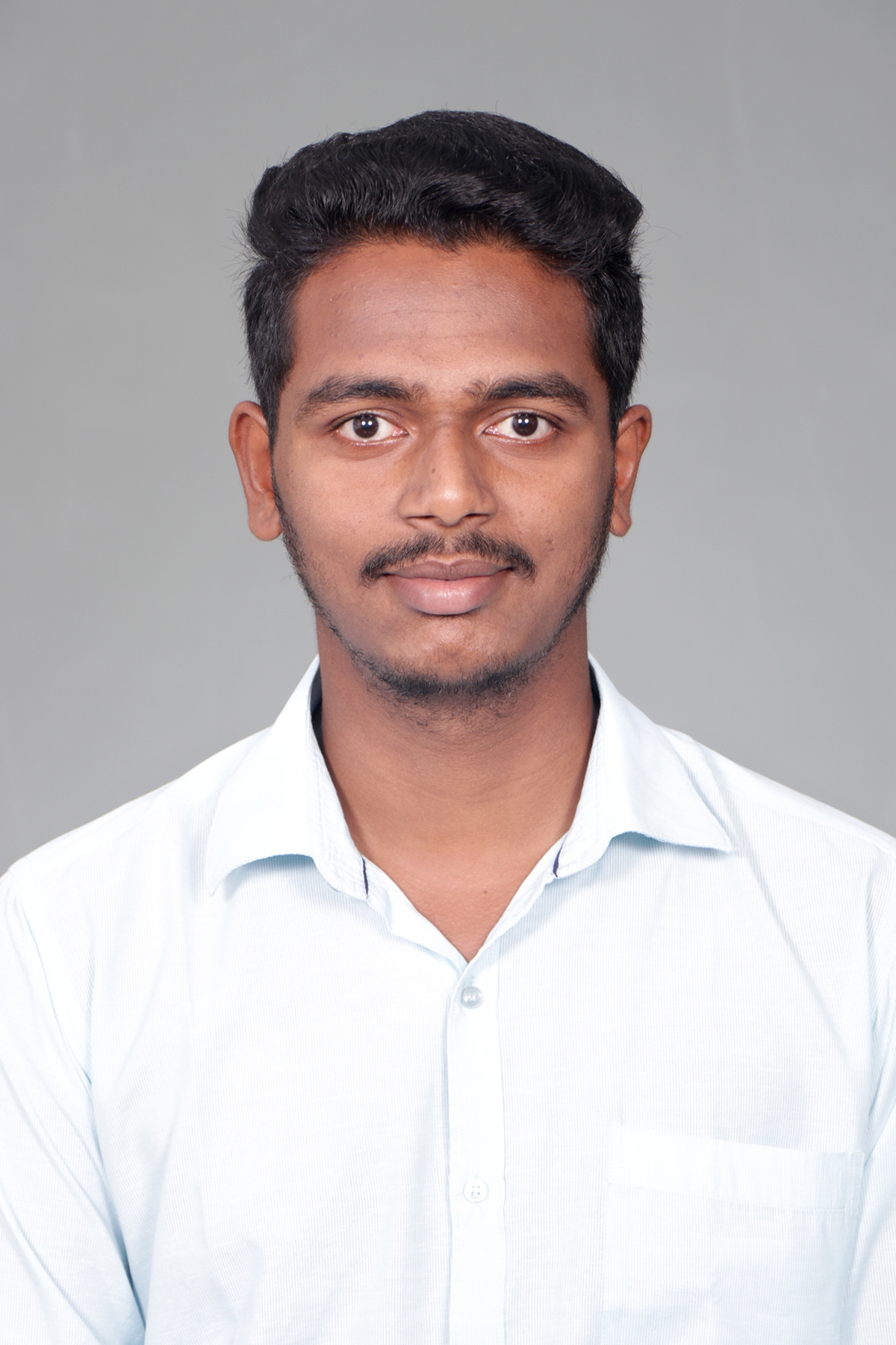 Hemant Passport size Pic - HEMANT PARAB